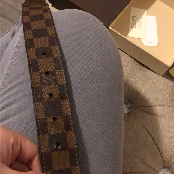 LOUIS VUITTON BELT😍😍 SOLD - Picture 4 of 7